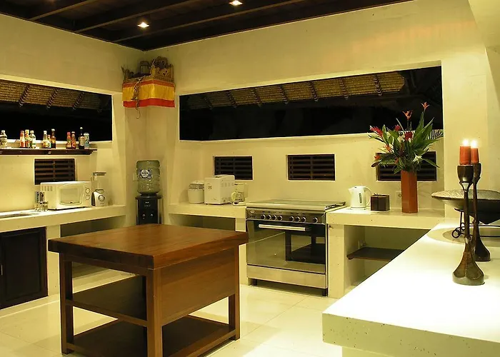 Kanti - 5 Bedroom Private With Swimming Pool ウブド